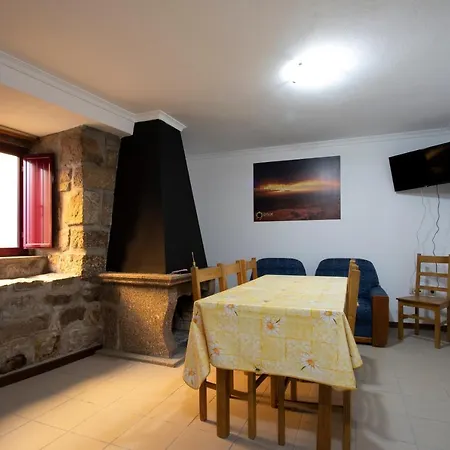 Casas Do Flor * Gouveia (Guarda)