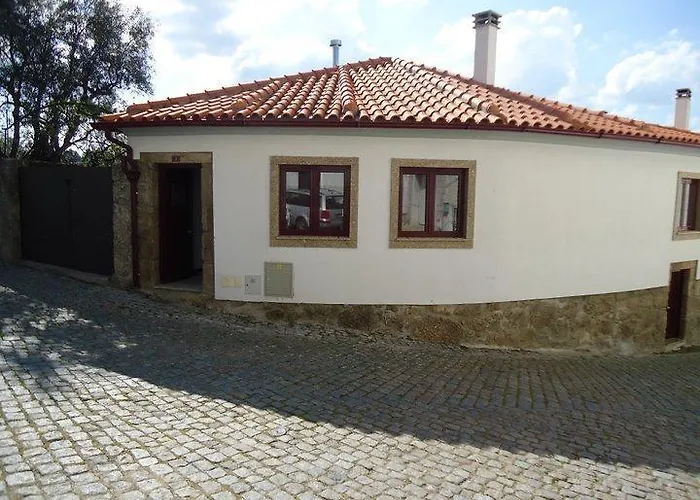 Casas Do Flor * Gouveia